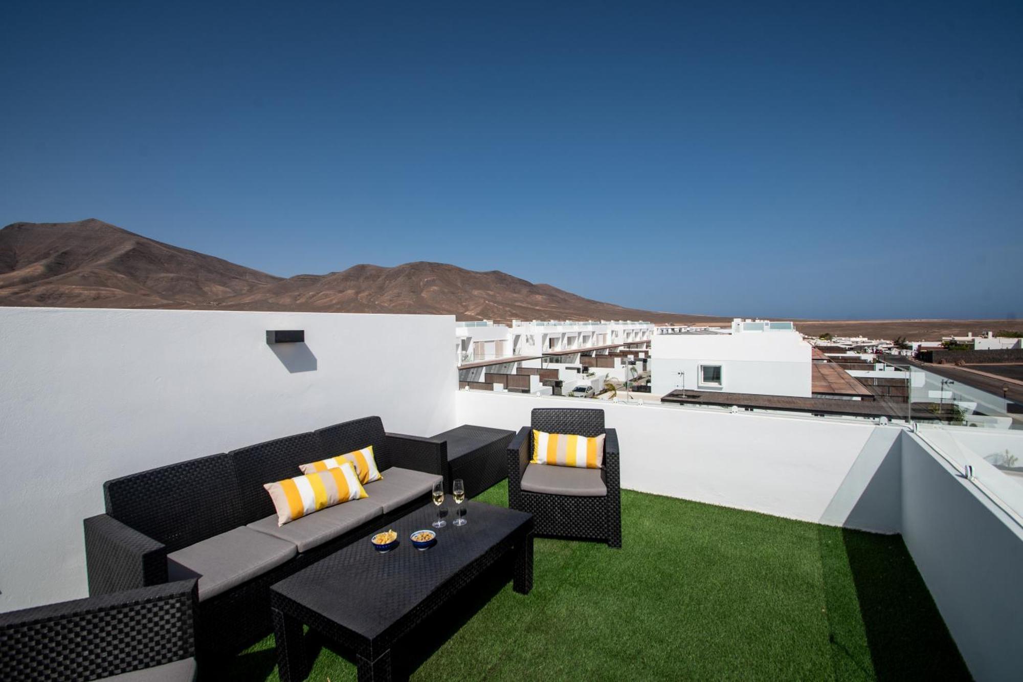 Serena Villa 38 - Heated Pool, Sea Views, Ac, High Speed Internet Playa Blanca  Eksteriør bilde
